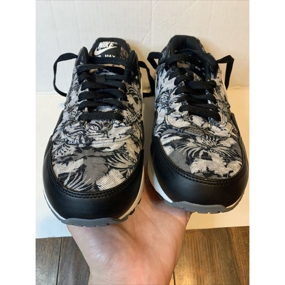 NIKE AIR MAX 1 GPX TROPICAL FLORAL BLACK WHITE DARK GREY Size 9684174-001 Worn 1 - Picture 6 of 11